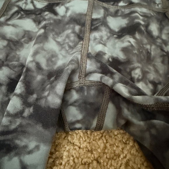 Athleta Black and Gray Leggings with Sleek Fit - Picture 2 of 6